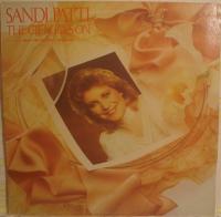 Виниловая пластинка SANDI PATTI / THE GIFT GOES ON (1LP)